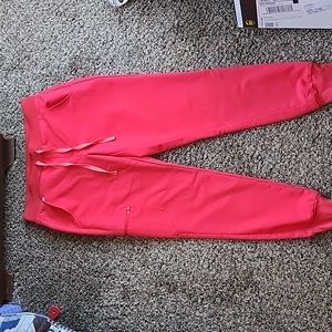 Red Fig scrub joggers